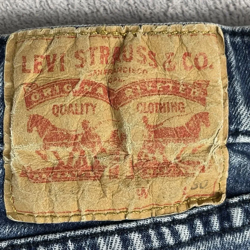 Levis levi signature